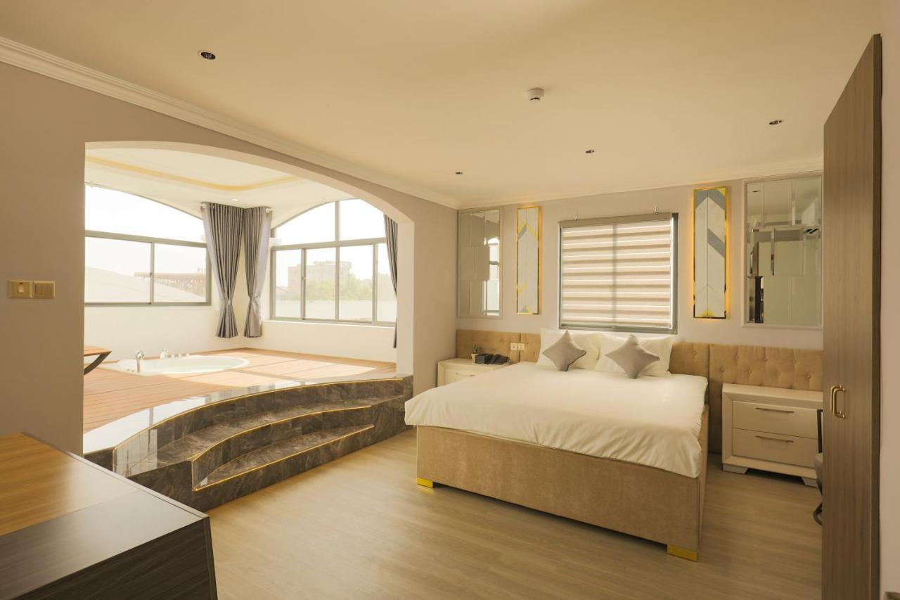 Phuoc Hung 3 Hotel Vinh Long Bagian luar foto