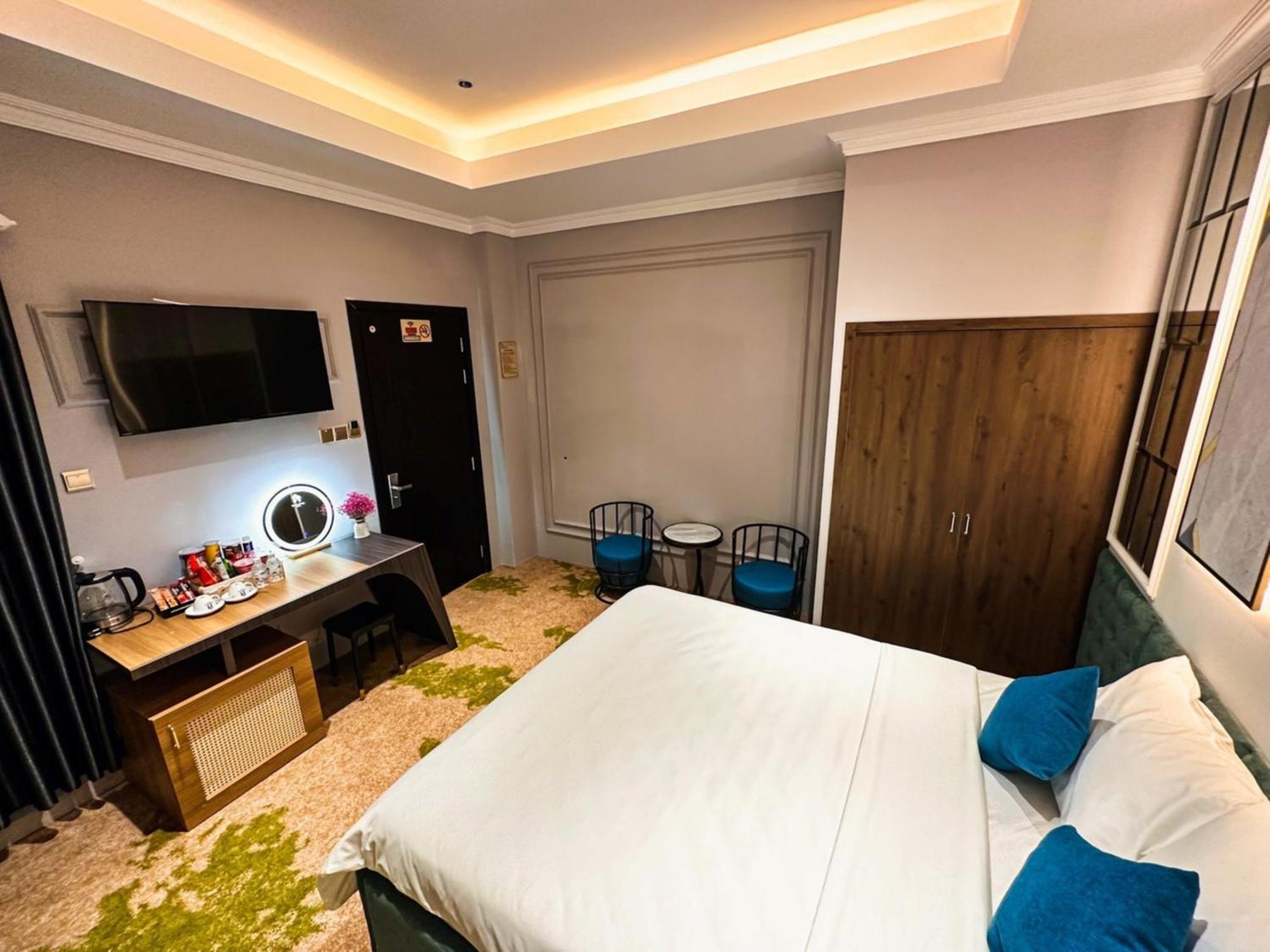Phuoc Hung 3 Hotel Vinh Long Bagian luar foto